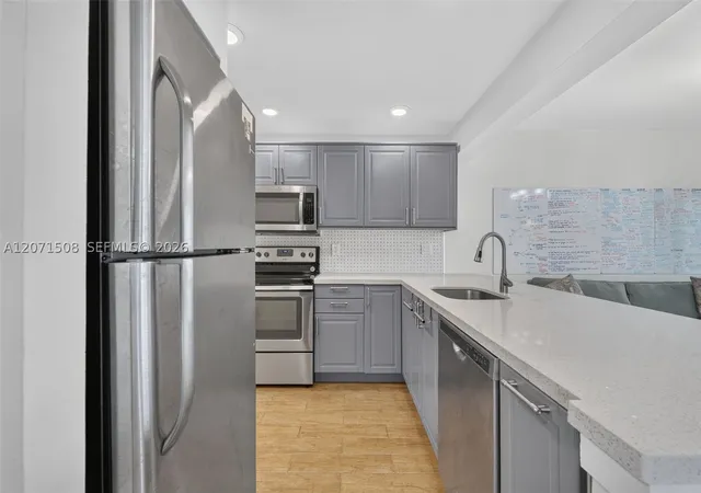 Photo 3 of Sale Pending at 9440 Poinciana Pl #302, Davie, FL 33324 | MLS# A12071508 | Listing updated on 2026-09-06