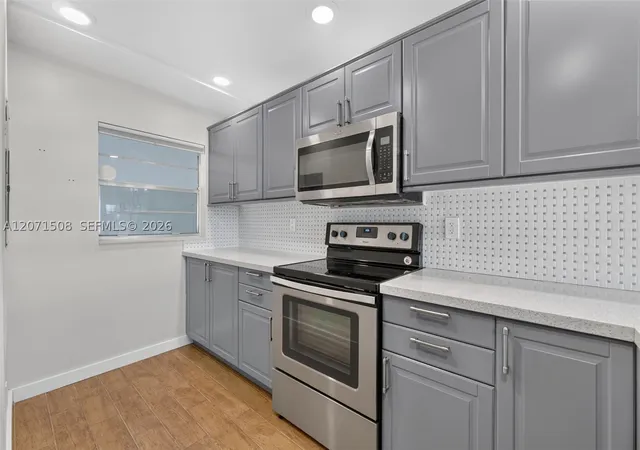 Photo 3 of Sale Pending at 9440 Poinciana Pl #302, Davie, FL 33324 | MLS# A12071508 | Listing updated on 2026-09-06