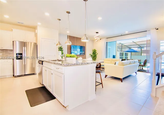 Photo 3 of Condo for sale at 3850 Lana Ave, Davenport, FL 33897 | MLS# A12069286 | Listing updated on 2026-09-01