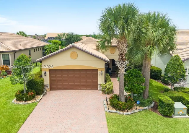 Photo 1 of Single family home for sale at 218 Se Longview Dr, Port St Lucie, FL 34984 | MLS# A12070864 | Listing updated on 2026-09-02