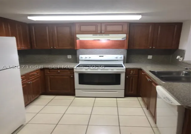 Photo 3 of Condo for sale at 218 Nw 12th Ave #802, Miami, FL 33128 | MLS# A12071608 | Listing updated on 2026-08-27