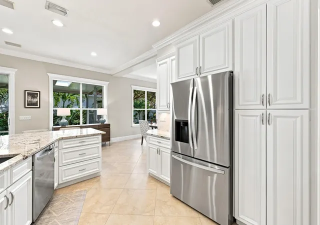3rd image of 1121 Delray Lakes Dr, Delray Beach, FL 33444 | MLS# B26064416