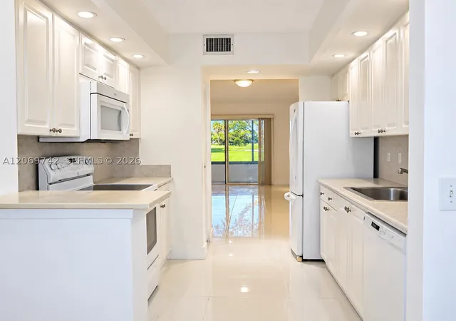 Photo 3 of Condo for sale at 500 Sw 130th Ter #109A, Pembroke Pines, FL 33027 | MLS# A12069742 | Listing updated on 2026-09-16