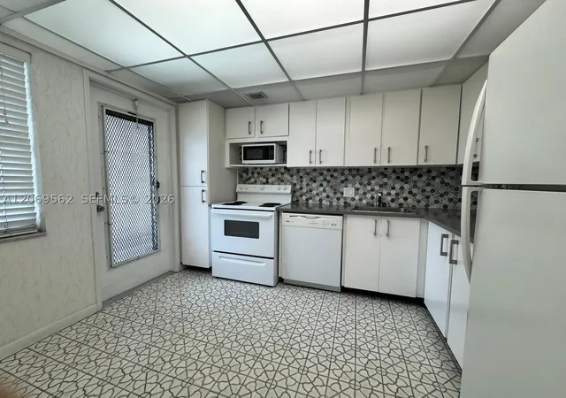 Photo 3 of Condo for sale at 2950 N Palm Aire Dr #605, Pompano Beach, FL 33069 | MLS# A12069562 | Listing updated on 2026-09-09