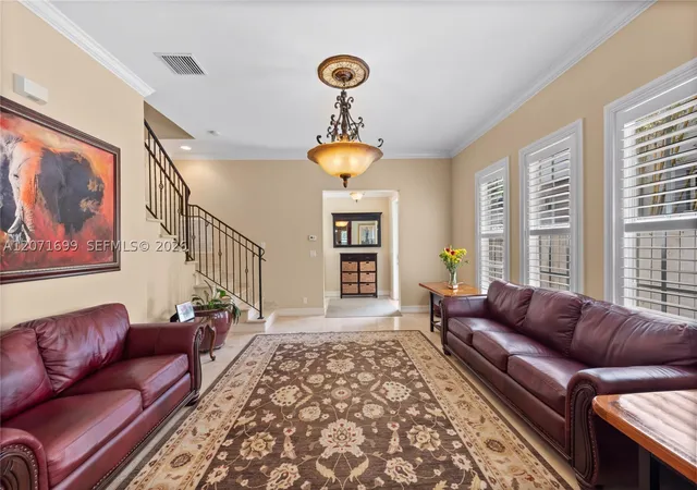 Townhouse for sale at 423 Sw 16Th St, Fort Lauderdale, FL 33315 | MLS# A12071699