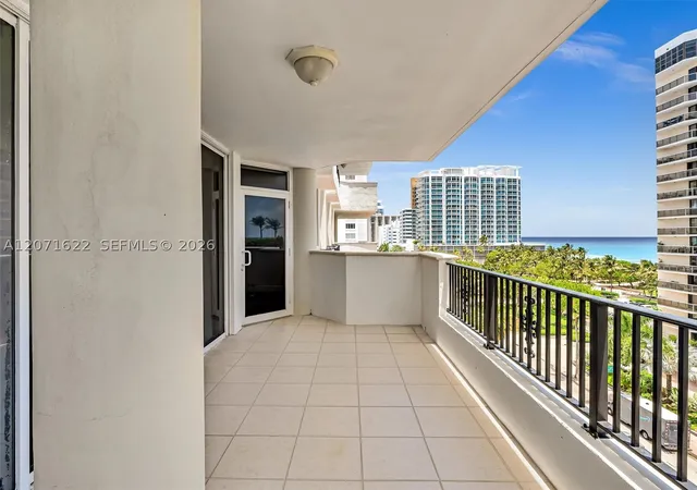 Photo 3 of Condo for sale at 6422 Collins Ave #501, Miami Beach, FL 33141 | MLS# A12071622 | Listing updated on 2026-09-14