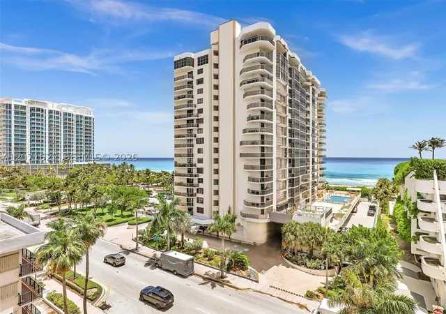 Photo 4 of Condo for sale at 6422 Collins Ave #501, Miami Beach, FL 33141 | MLS# A12071622 | Listing updated on 2026-09-14