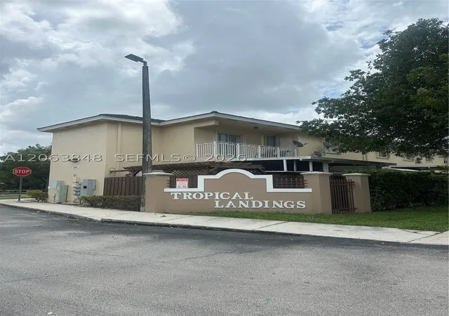 Townhouse for sale at 7380 Nw 174Th Ter #204, Hialeah, FL 33015 | MLS# A12063848