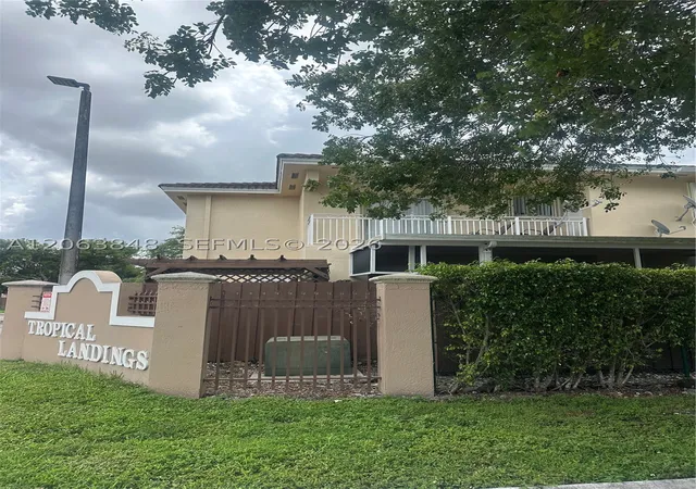 Photo 4 of Townhouse for sale at 7380 Nw 174Th Ter #204, Hialeah, FL 33015 | MLS# A12063848 | Listing updated on 2026-09-03