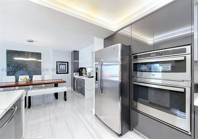 Photo 3 of Condo for sale at 6900 Bay Dr #11G, Miami Beach, FL 33141 | MLS# A12071019 | Listing updated on 2026-08-30