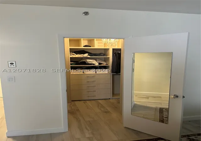Photo 3 of Condo for sale at 20191 E Country Club Dr #503, Aventura, FL 33180 | MLS# A12071828 | Listing updated on 2026-09-10