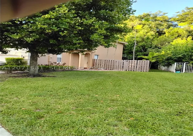 Photo 2 of Townhouse for sale at 3642 Asperwood Cir, Coconut Creek, FL 33073 | MLS# A12071581 | Listing updated on 2026-09-03