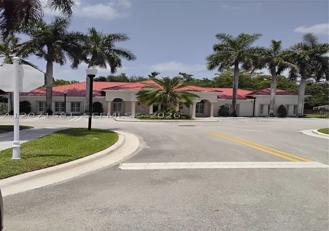 Photo 3 of Townhouse for sale at 3642 Asperwood Cir, Coconut Creek, FL 33073 | MLS# A12071581 | Listing updated on 2026-09-27