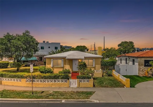 Single family home for sale at 10 Sw 72Nd Ave, Miami, FL 33144 | MLS# A12067286