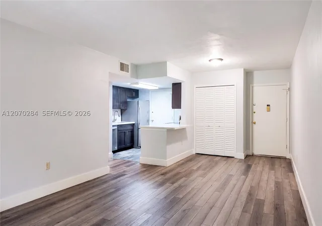 Condo for sale at 15888 Sw 95Th Ave #209, Miami, FL 33157 | MLS# A12070284