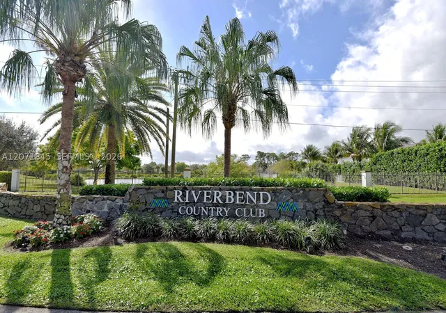 Photo 1 of Sale Pending at 18459 Se Wood Haven Ln #J, Jupiter, FL 33469 | MLS# A12071845 | Listing updated on 2026-09-17