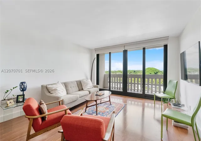 Photo 3 of Condo for sale at 90 Edgewater Dr #917, Coral Gables, FL 33133 | MLS# A12070701 | Listing updated on 2026-09-04