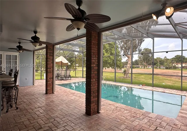 Photo 4 of Single family home for sale at 18921 W Oakmont Dr, Hialeah, FL 33015 | MLS# A12071716 | Listing updated on 2026-10-01