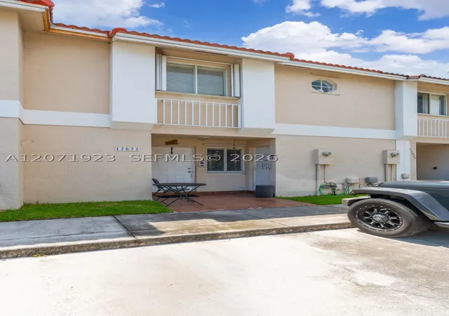Photo 2 of Sale Pending at 17672 Sw 139th Ct, Miami, FL 33177 | MLS# A12071923 | Listing updated on 2026-09-10