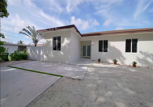 Photo 3 of Single family home for sale at 10245 Sw 212Th St, Cutler Bay, FL 33189 | MLS# A12072065 | Listing updated on 2026-09-13