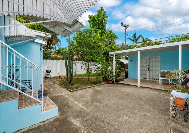 Photo 3 of Single family home for sale at 334 E 11th St, Hialeah, FL 33010 | MLS# A12072207 | Listing updated on 2026-10-06