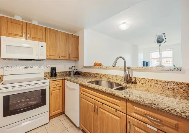 Photo 2 of Condo for sale at 50 Menores Ave #820, Coral Gables, FL 33134 | MLS# A12071718 | Listing updated on 2026-09-09