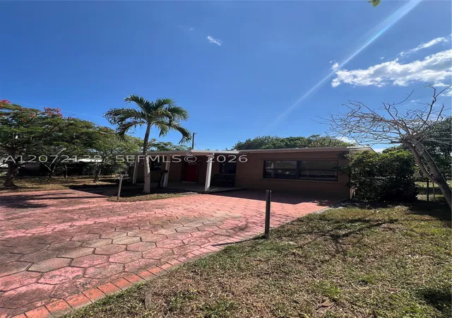 Photo 2 of Single family home for sale at 143 Sw 22nd Ter, Fort Lauderdale, FL 33312 | MLS# A12072138 | Listing updated on 2026-09-07