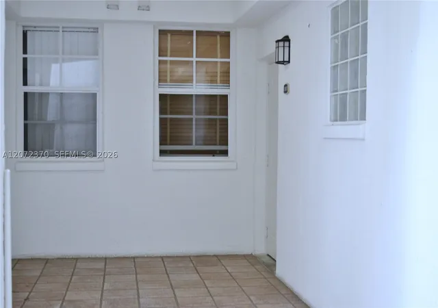 Photo 3 of Condo for sale at 3225 Ne 184Th St #10103, Aventura, FL 33160 | MLS# A12072370 | Listing updated on 2026-09-29