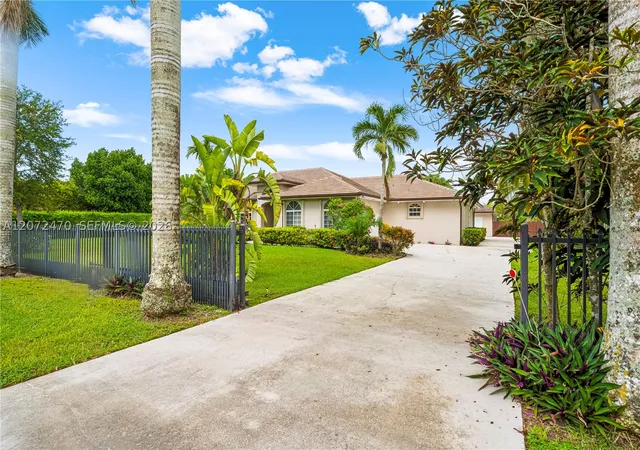 Photo 3 of Single family home for sale at 15720 Sw 252Nd St, Homestead, FL 33031 | MLS# A12072470 | Listing updated on 2026-09-25