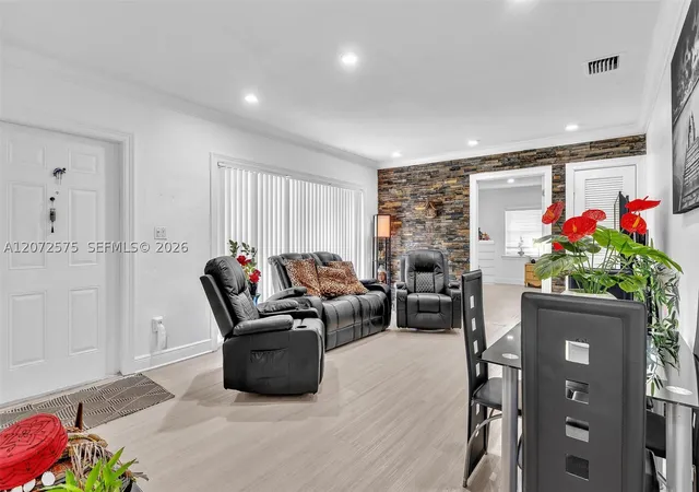 Photo 4 of Single family home for sale at 340 W 55Th St, Hialeah, FL 33012 | MLS# A12072575 | Listing updated on 2026-09-30