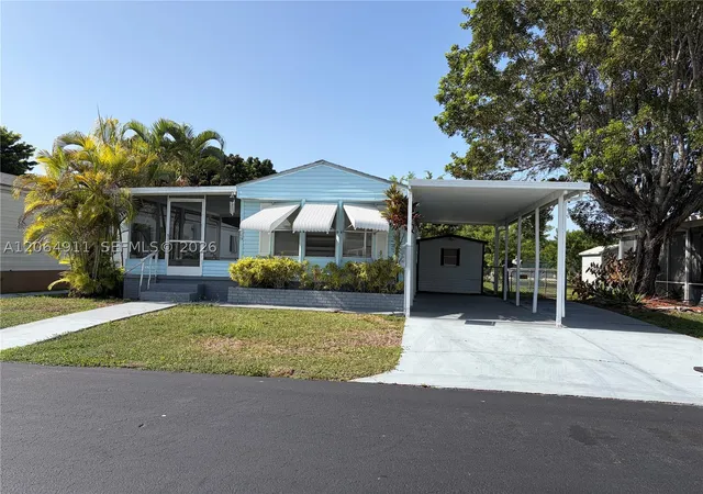 Manufactured home for sale at 35303 Sw 180Th Ave Lot 347, Homestead, FL 33034 | MLS# A12064911