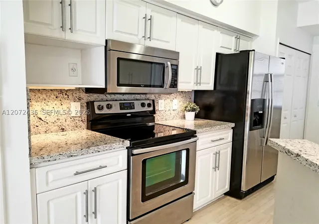 Photo 2 of Condo for sale at 3215 Ne 184 St #14302, Aventura, FL 33160 | MLS# A12072436 | Listing updated on 2026-09-14