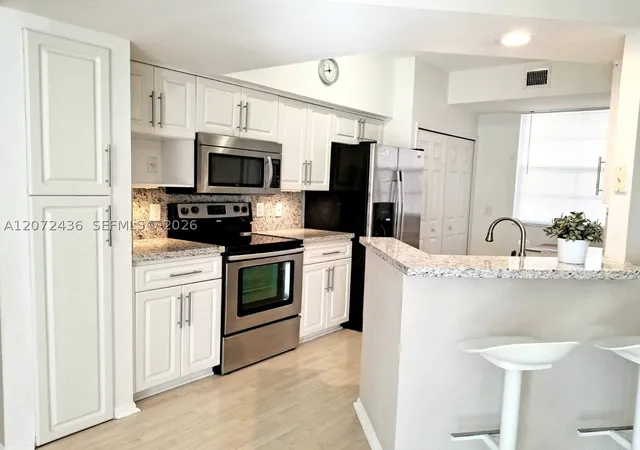 Photo 3 of Condo for sale at 3215 Ne 184 St #14302, Aventura, FL 33160 | MLS# A12072436 | Listing updated on 2026-09-14