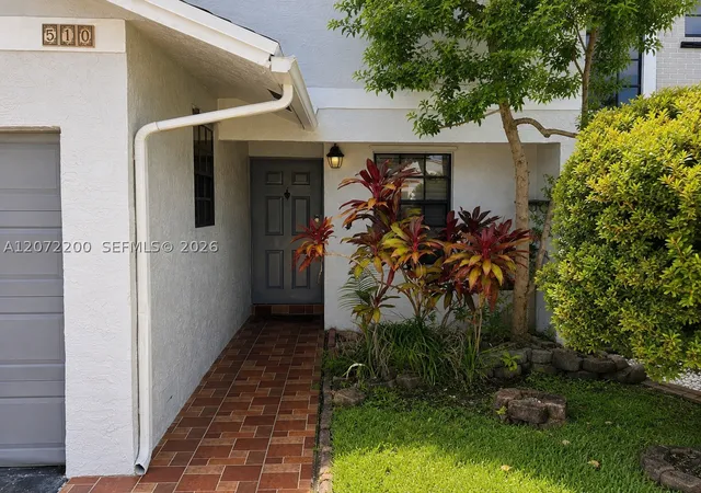 Photo 3 of Sale Pending at 510 Nw 103rd Ter, Pembroke Pines, FL 33026 | MLS# A12072200 | Listing updated on 2026-09-13