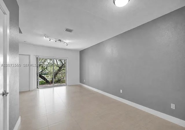 Photo 4 of Condo for sale at 5670 Nw 116Th Ave #222, Doral, FL 33178 | MLS# A12071560 | Listing updated on 2026-10-05