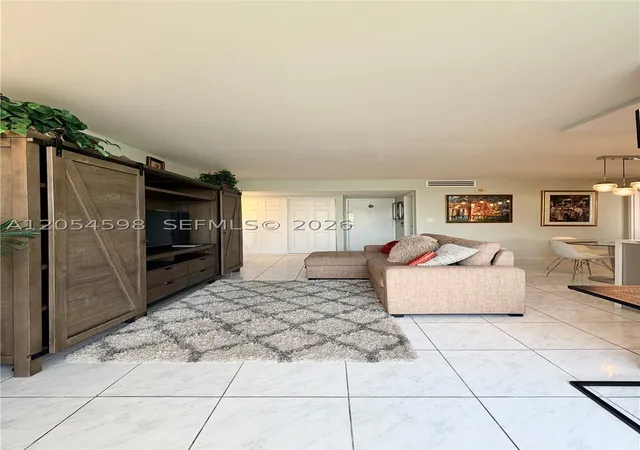 Photo 3 of Sale Pending at 17021 N Bay Rd #802, Sunny Isles Beach, FL 33160 | MLS# A12054598 | Listing updated on 2026-09-30