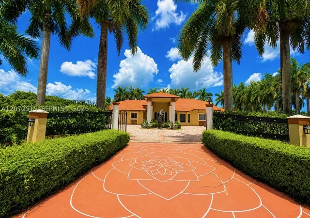 Photo 1 of Single family home for sale at 19701 Sw 197th Ave, Miami, FL 33187 | MLS# A12072515 | Listing updated on 2026-09-01