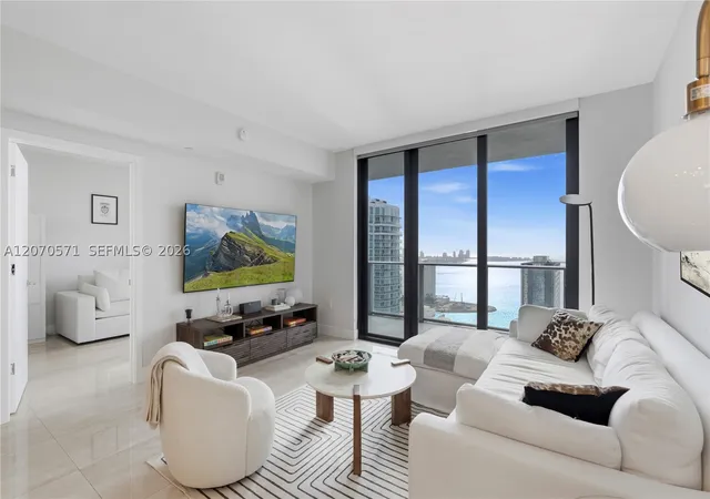 Photo 1 of Sale Pending at 1010 Brickell Ave #3903, Miami, FL 33131 | MLS# A12070571 | Listing updated on 2026-09-10