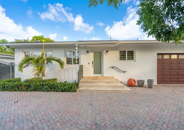 Photo 2 of Single family home for sale at 5330 Sw 7th St, Miami, FL 33134 | MLS# A12072850 | Listing updated on 2026-09-12