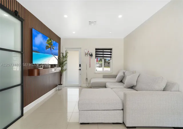 Photo 3 of Sale Pending at 14800 Buchanan St, Miami, FL 33176 | MLS# A12072489 | Listing updated on 2026-08-27