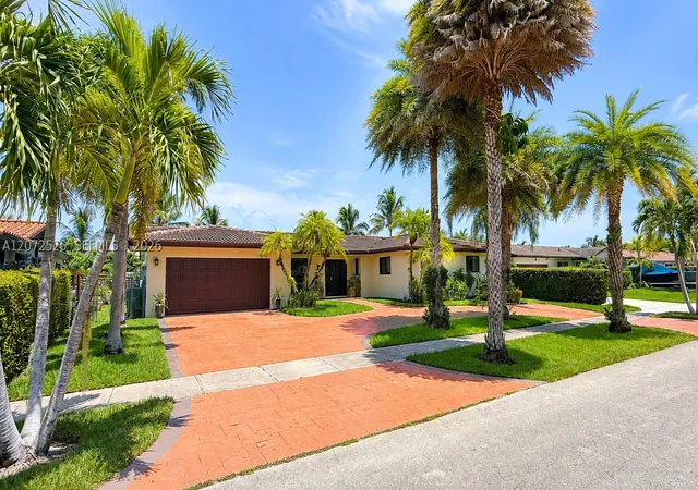 Photo 3 of Sale Pending at 14011 Sw 74th Ter, Miami, FL 33183 | MLS# A12072525 | Listing updated on 2026-09-09