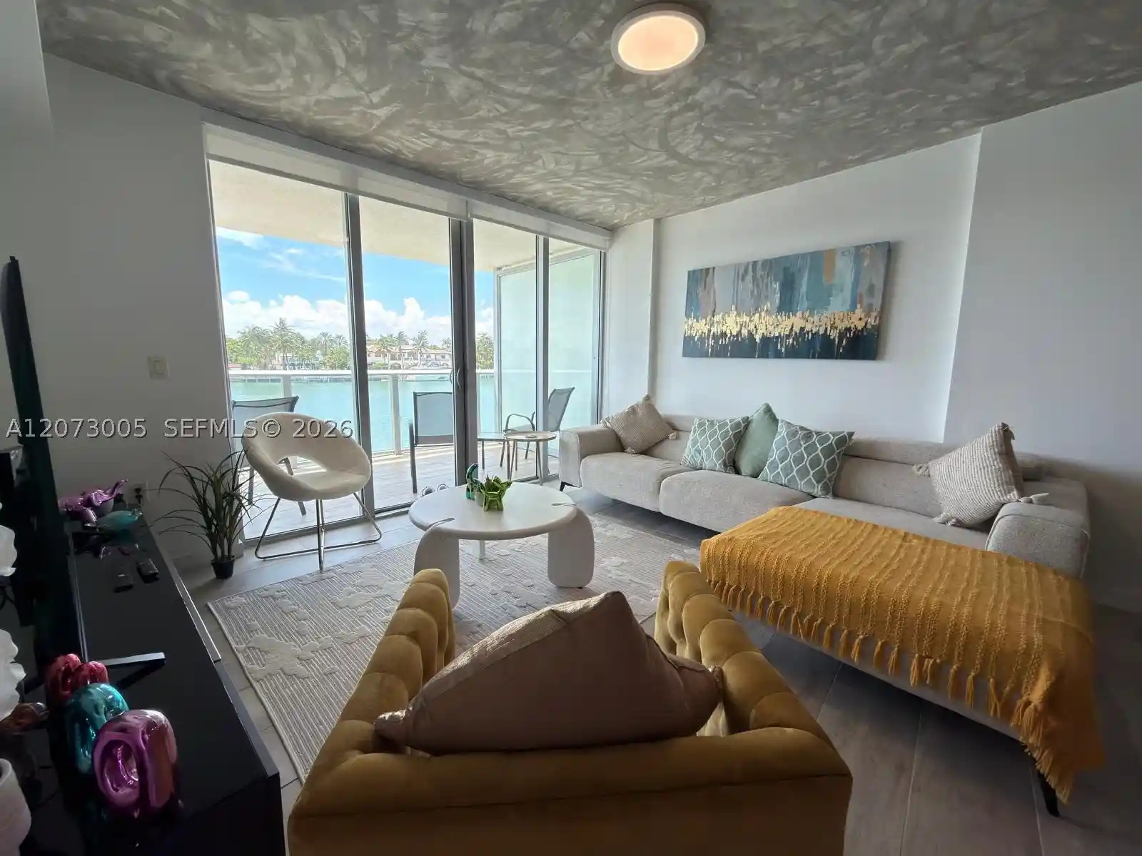 Listing Photo 12 - Condo for sale in building located at 6620 Indian Creek Dr, Miami, FL 33141 - Unit #209