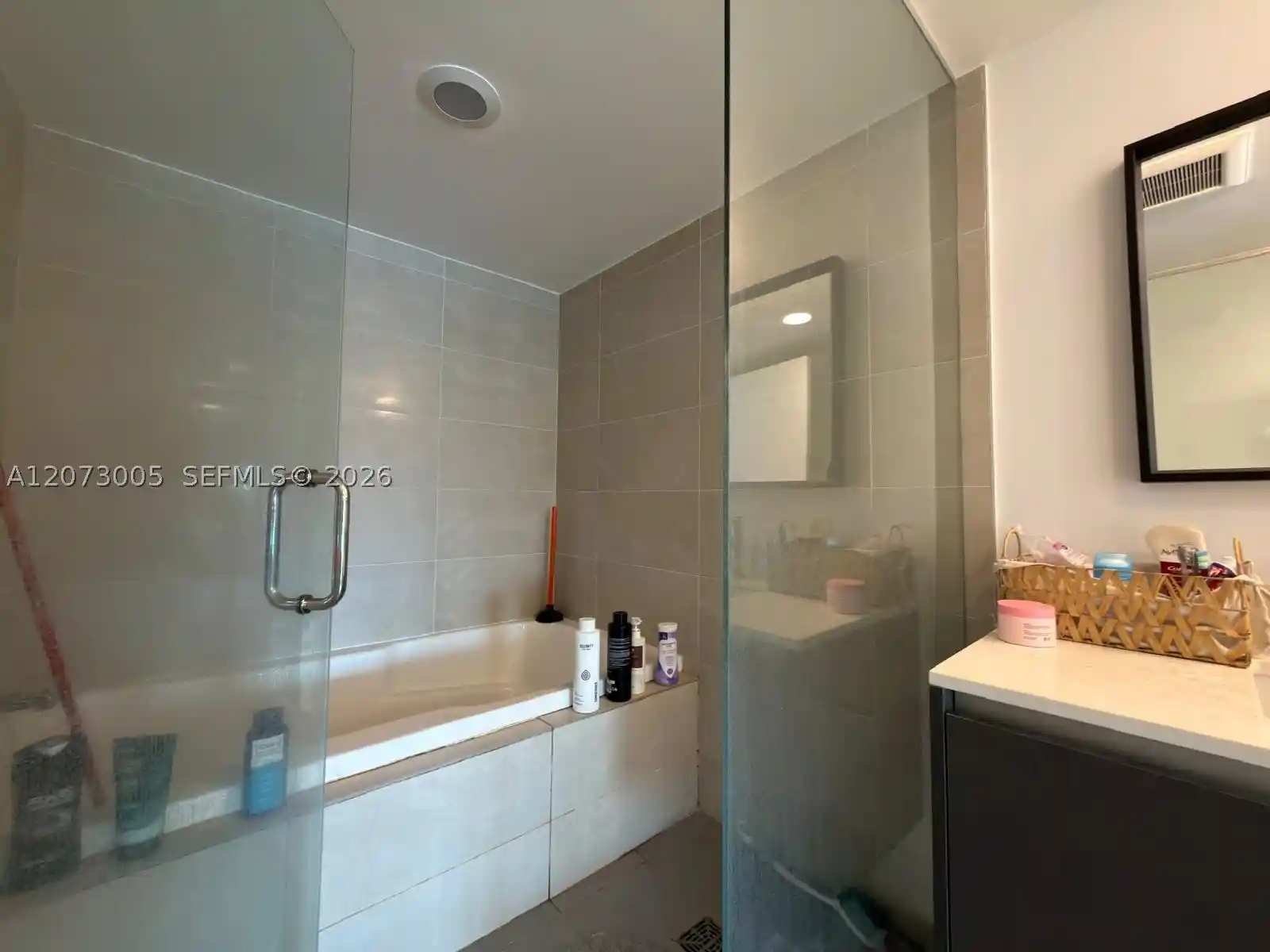 Listing Photo 6 - Condo for sale in building located at 6620 Indian Creek Dr, Miami, FL 33141 - Unit #209