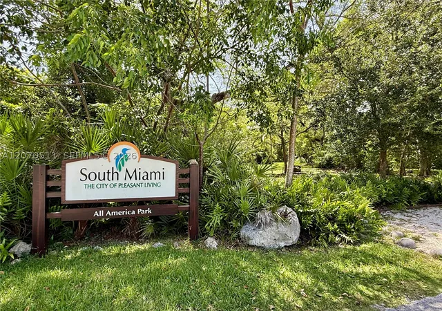 Photo 32 of Single family home for sale at 6390 Sw 69Th St, South Miami, FL 33143 | MLS# A12070511 | Listing updated on 2026-08-26