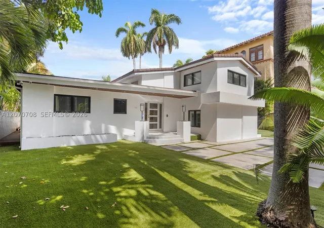 Photo 3 of Single family home for sale at 2388 Prairie Ave, Miami Beach, FL 33140 | MLS# A12070708 | Listing updated on 2026-09-23