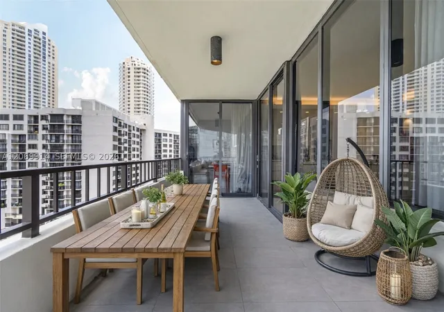 Photo 3 of Condo for sale at 520 Brickell Key Dr #A1421, Miami, FL 33131 | MLS# A12069914 | Listing updated on 2026-08-27