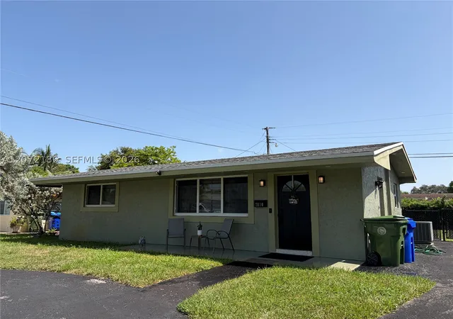Photo 1 of Single family home for sale at 7810 Nw 11th Ct, Pembroke Pines, FL 33024 | MLS# A12072186 | Listing updated on 2026-09-11