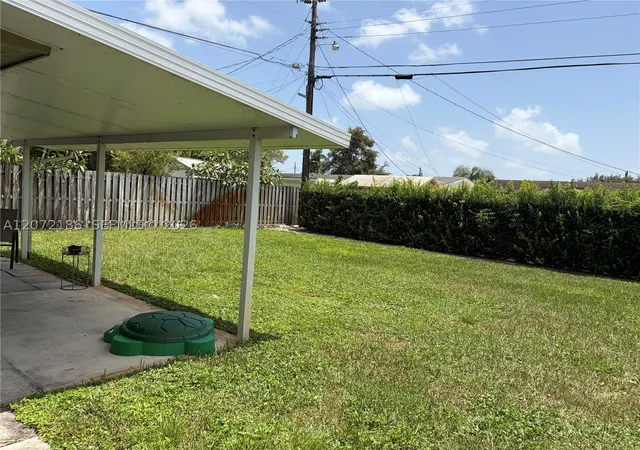 Photo 2 of Single family home for sale at 7810 Nw 11th Ct, Pembroke Pines, FL 33024 | MLS# A12072186 | Listing updated on 2026-09-11