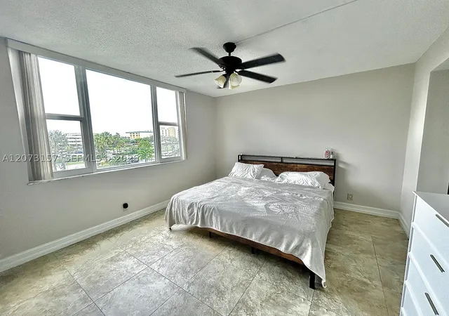 Photo 3 of Condo for sale at 3800 Hillcrest Dr #315, Hollywood, FL 33021 | MLS# A12073157 | Listing updated on 2026-10-04