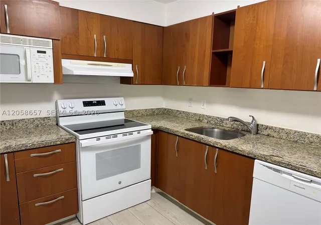Photo 3 of Condo for sale at 400 Kings Point Dr #311, Sunny Isles Beach, FL 33160 | MLS# A12058657 | Listing updated on 2026-09-01